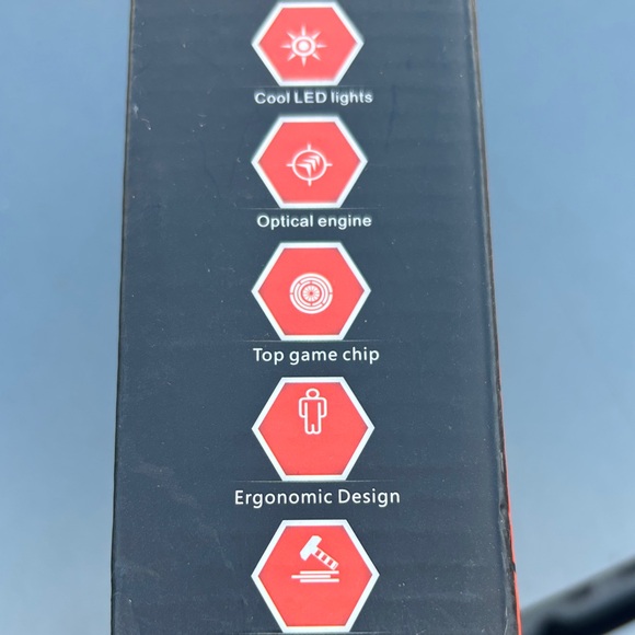 Gaming Mouse - Picture 2 of 3